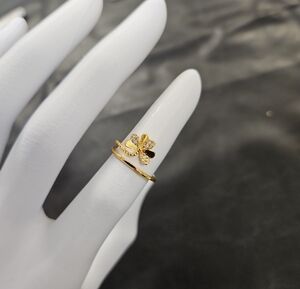 Gold Clover Open Band Ring with Pavé Accents